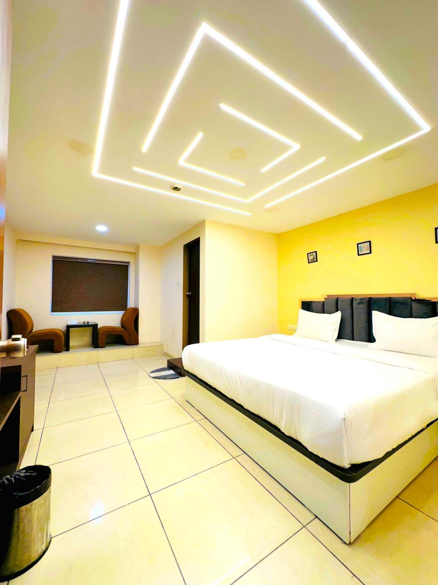 Aundh Elite Stay Pune Ngoại thất bức ảnh
