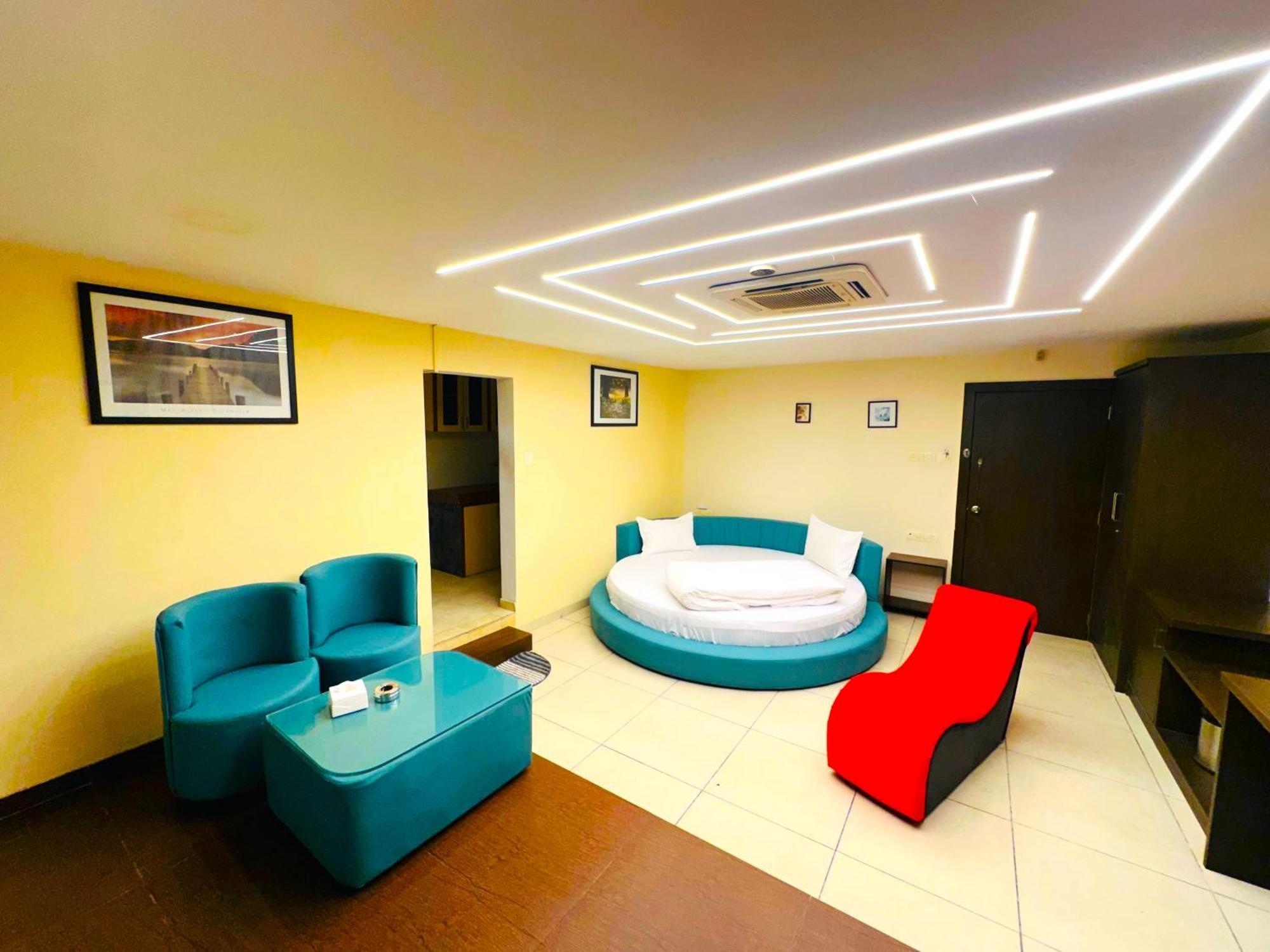 Aundh Elite Stay Pune Ngoại thất bức ảnh