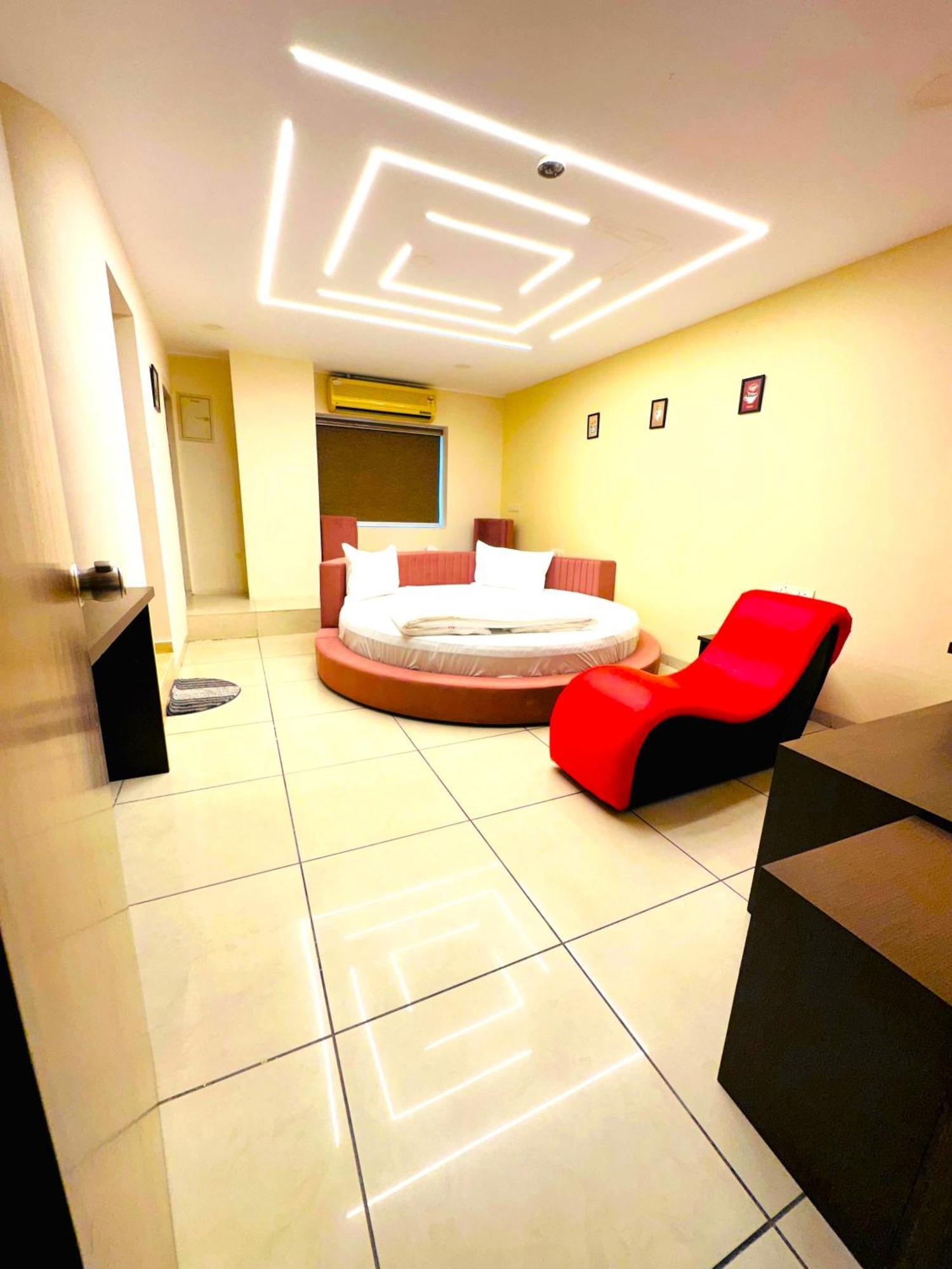 Aundh Elite Stay Pune Ngoại thất bức ảnh
